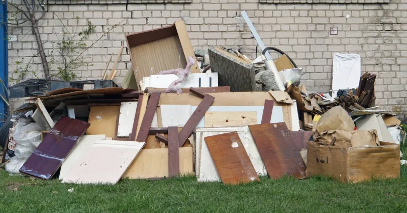 Image about como esvaziar uma casa completamente: guia passo a passo